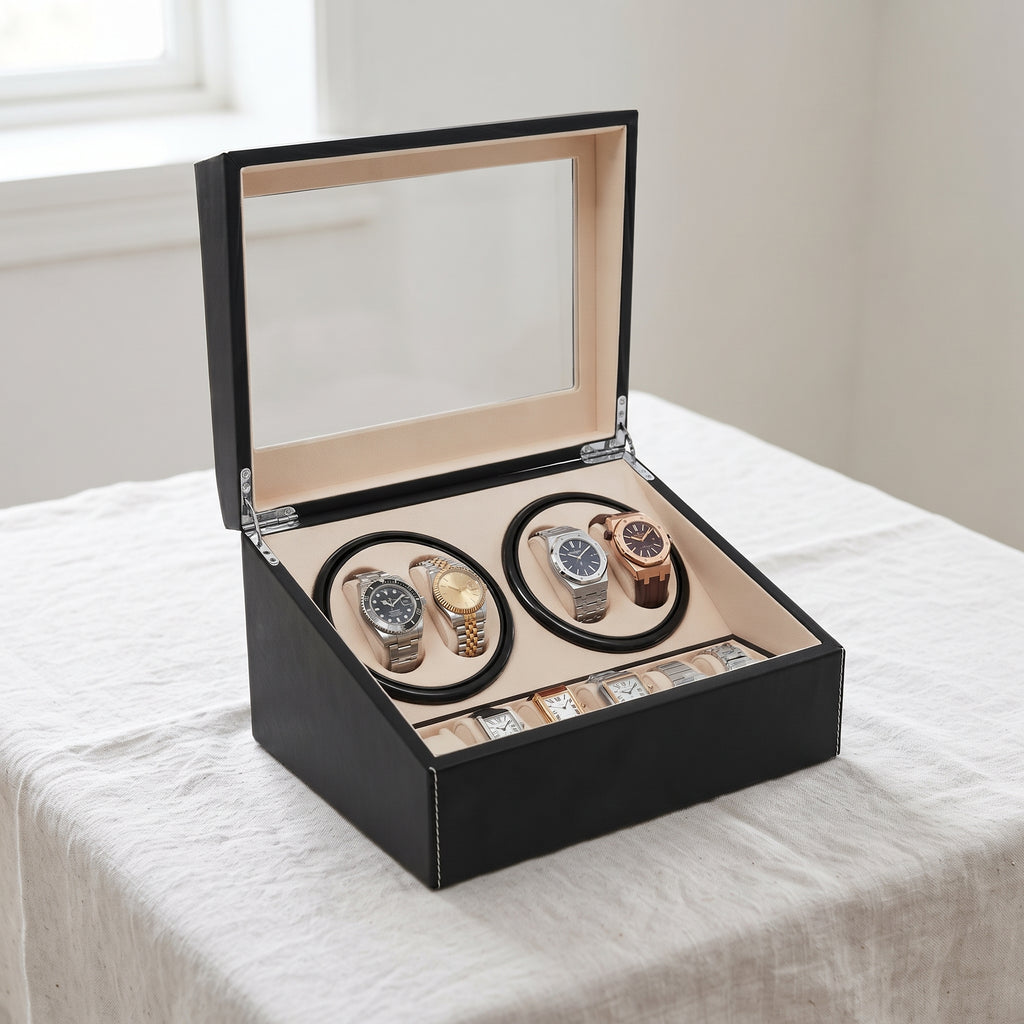 Uhrenbox mit Beweger für 4 Uhren, schwarzes Leder, geöffnet